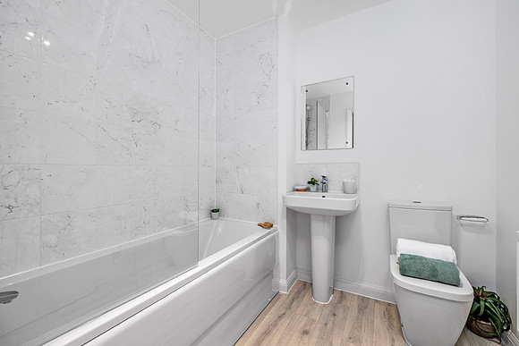 The Tors - Plot 180 - 35 Vixen Tor Road - Bathroom - 0002
