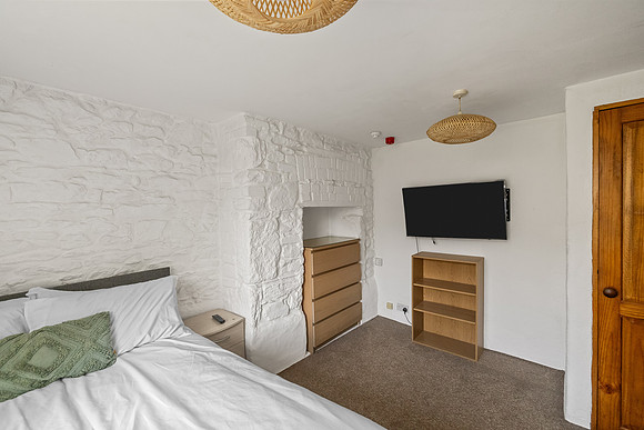 0018