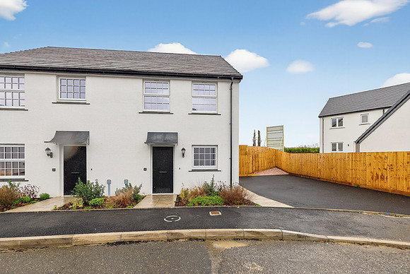 Plot 2 - 1 Lord Meadow - Front - 0003