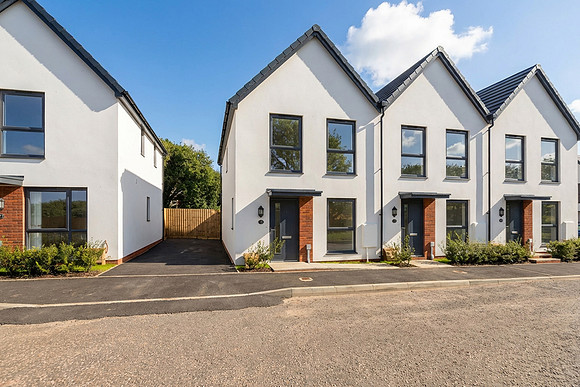 Plot 24 - 8 Holly Tree Gardens - Front - 0001