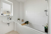 Plot 25 Molbrook - 4 Linhay Way - Bathroom - 0002