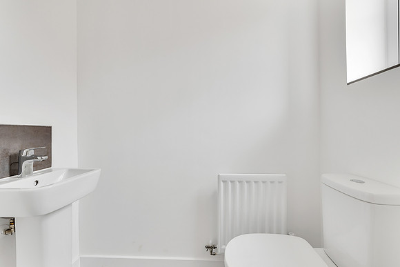 Taunton - 29 Merton Road - Plot 84 - WC - 20
