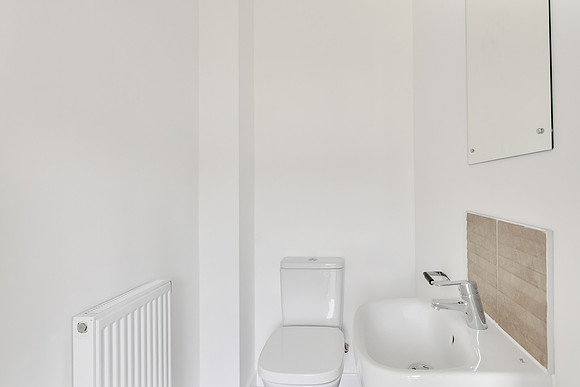 Bude - 35 Dreys Road - Plot 51 - WC - 20