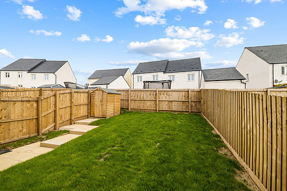 Plot 365 - 9 Goldfinch Park - Garden - 002