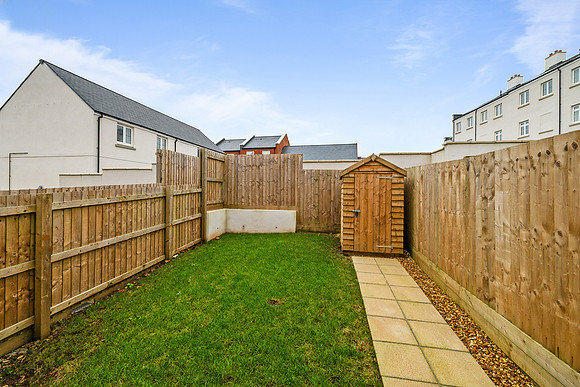 Plot 246 - 19 Pisces Street - Garden - 0002