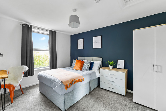 Bedroom 6 - 0005