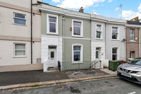 13 Arundel Crescent