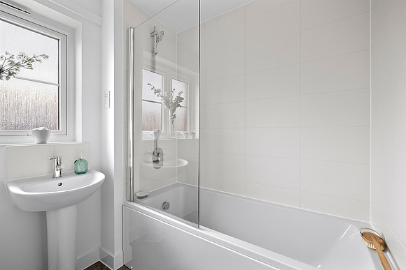 Plot 107 - 65 Merton Road - Bathroom - 03
