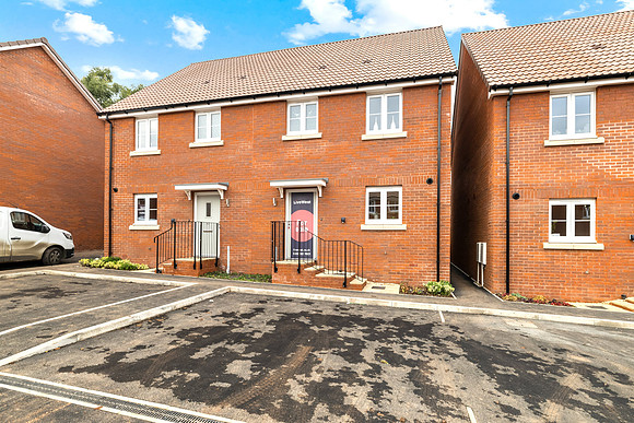 Plot 107 - 65 Merton Road - Front - 03