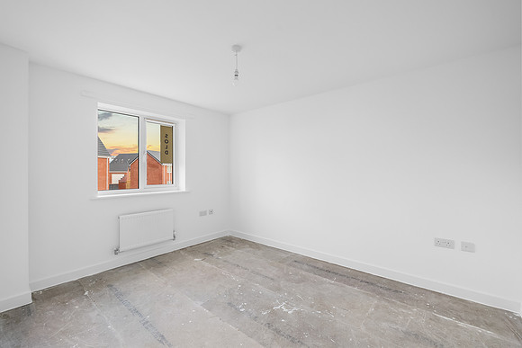Newton Abbot - 43 Sovereign Road - Bedroom 2 - 02