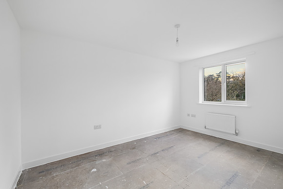 Newton Abbot - 43 Sovereign Road - Bedroom 3 - 01