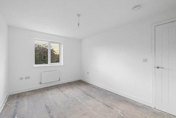 Newton Abbot - 43 Sovereign Road - Bedroom 3 - 03