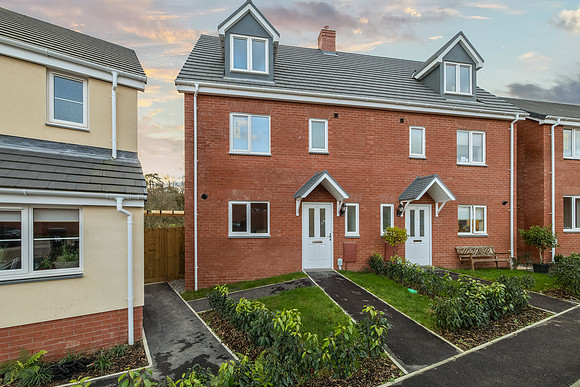 Newton Abbot - 43 Sovereign Road - External - 01