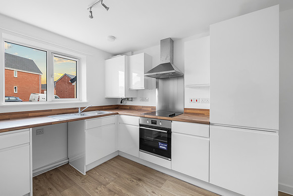 Newton Abbot - 43 Sovereign Road - Kitchen Diner - 04