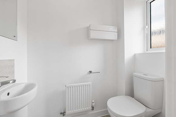 Newton Abbot - 43 Sovereign Road - WC - 01