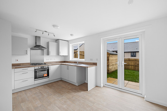 The Tors - Plot 215 - 4 Feather Tor Close - Kitchen Diner - 02