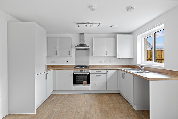 The Tors - Plot 216 - 3 Feather Tor Close - Kitchen Diner - 03