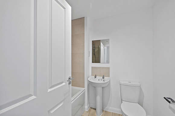 The Tors - Plot 217 - 2 Feather Tor Close - Bathroom - 01