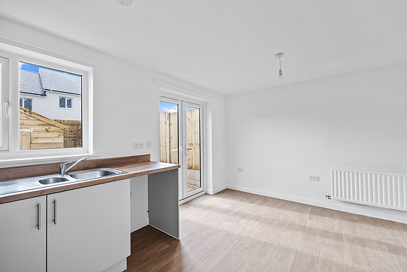 The Tors - Plot 218 - 1 Feather Tor Close - Kitchen Diner - 06