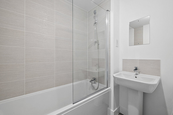 Plot 365 - 9 Goldfinch Park - Bathroom - 003