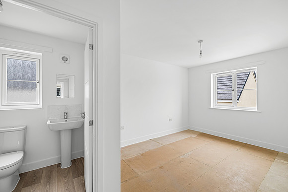 Plot 354 - 14 Goldfinch Park - Bedroom 1 - 01