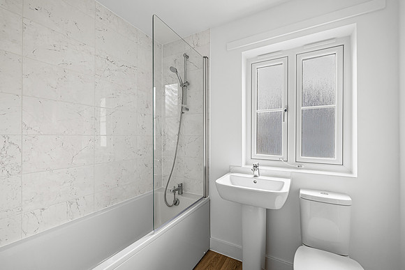 Plot 354 - 14 Goldfinch Park - Bathroom - 02