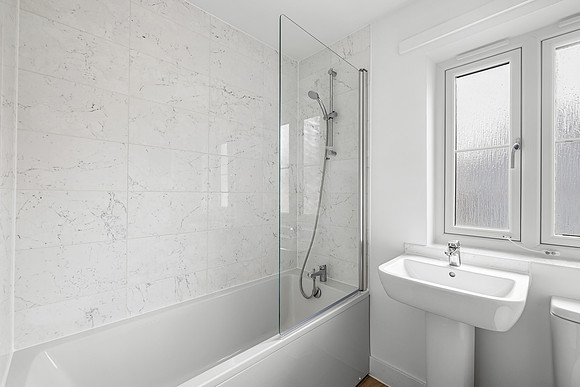 Plot 354 - 14 Goldfinch Park - Bathroom - 03