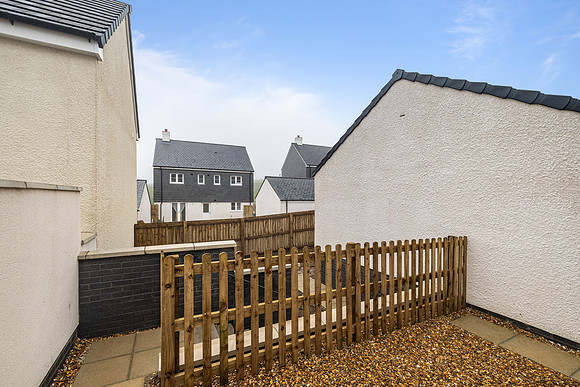 Plot 354 - 14 Goldfinch Park - Garden - 02