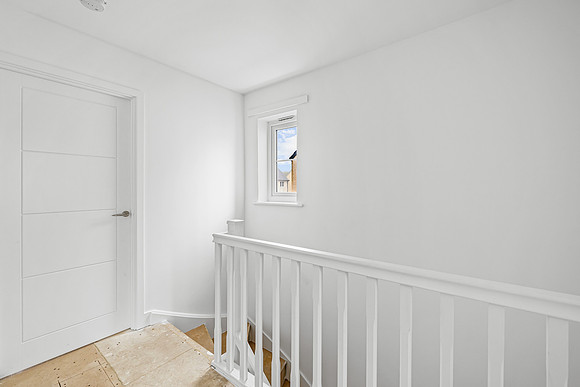 Plot 354 - 14 Goldfinch Park - Hallway - 01