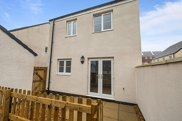 Plot 354 - 14 Goldfinch Park - Garden - 04
