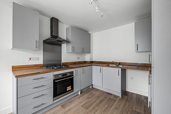 Plot 354 - 14 Goldfinch Park - Kitchen Diner - 04