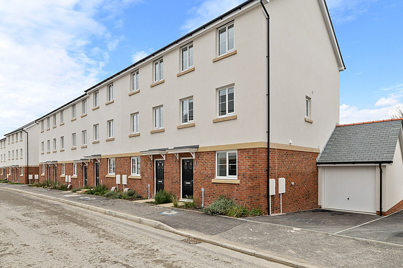 The Tors - Plot 183 - 41 Vixen Tor Road - Front - 0004