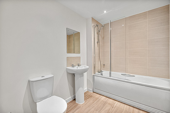 Plot 106 Plumb Park - 59 Park Drive - Bathroom - 0001