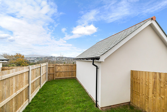The Tors - Plot 181 - 37 Vixen Tor Road - Garden - 0002