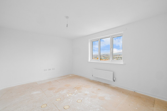 The Tors - Plot 183 - 41 Vixen Tor Road - Lounge - 0003