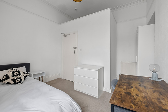 0037