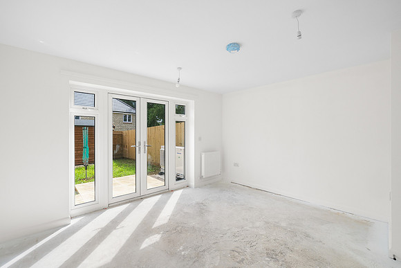 Plot 8 - Gascoigne Park - Lounge - 001