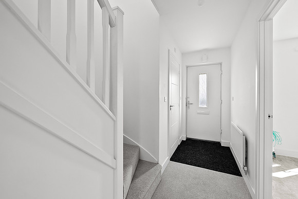 18 Buzzard Way - Hall - 0004