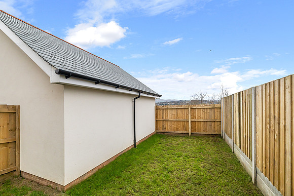 The Tors - Plot 180 - 35 Vixen Tor Road - Garden - 0002