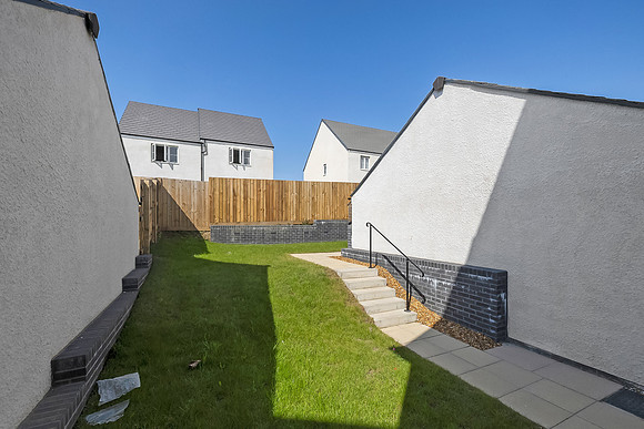 18 Buzzard Way - Garden - 0002