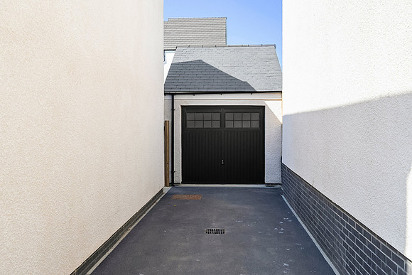 18 Buzzard Way - Garage - 0001