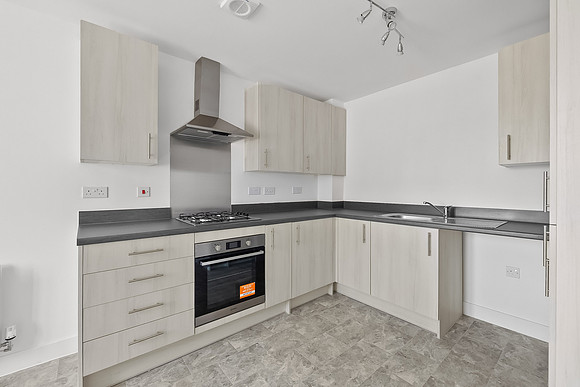 18 Buzzard Way - Kitchen Diner - 0004