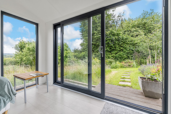0049