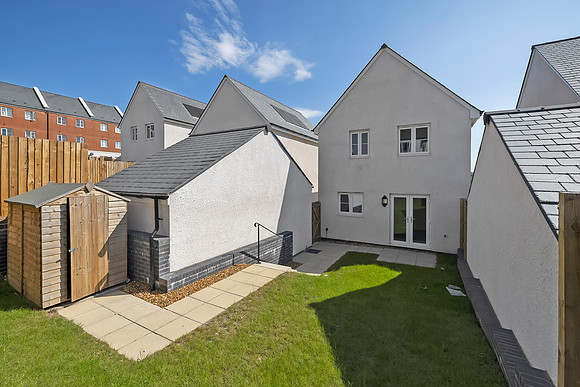 18 Buzzard Way - Garden - 0003