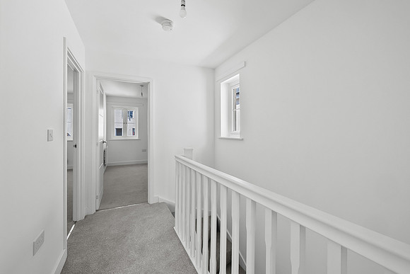 18 Buzzard Way - Hall - 0002