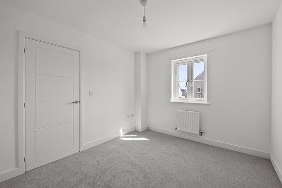 18 Buzzard Way - Bedroom 2 - 0003